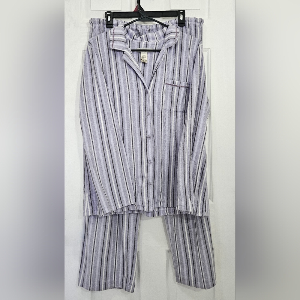 Liz Claiborne Soft And Warm Striped Pajama Set